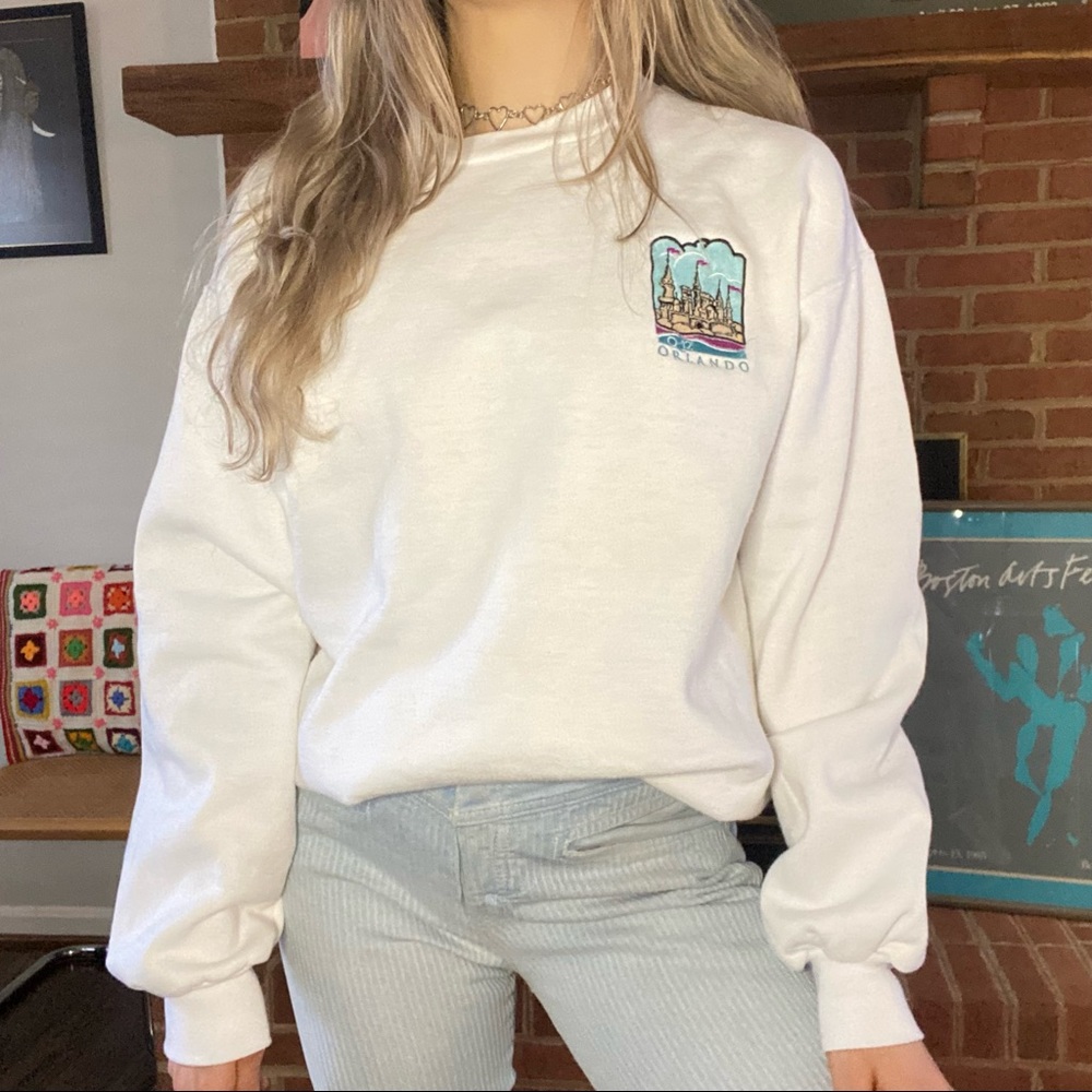 Vintage 90s Orlando Q-12 Embroidered Oversized Crewneck Sweatshirt Disne… - Picture 2 of 14